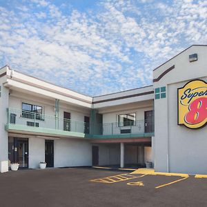 Super 8 By Wyndham Chicago/Rosemont/O'Hare/Se